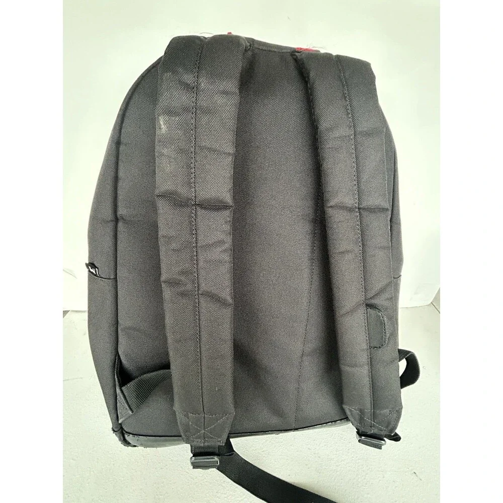 Herschel Supply Co. main trim compartments